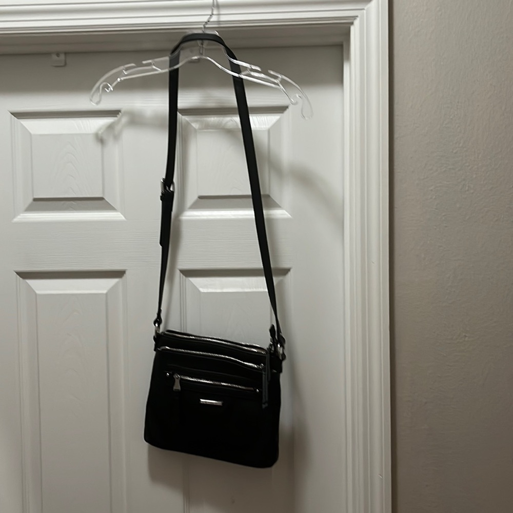 Black purse-crossbody